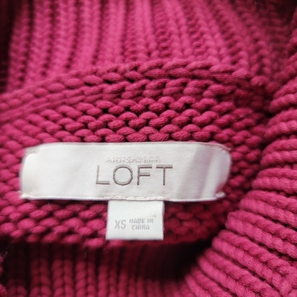 Ann Taylor Loft Fuchsia Pink Half Sleeve Chunky Knit Mock Neck Sweater Sz XS - Picture 10 of 13